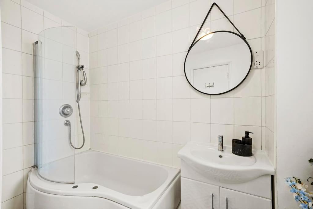 Cosy Apartment 5 Guests 3 Beds 1 Sofa Bed Lewisham Londýn Exteriér fotografie